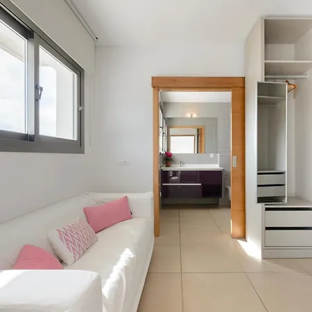 New! Es Redo-spacious & Relax