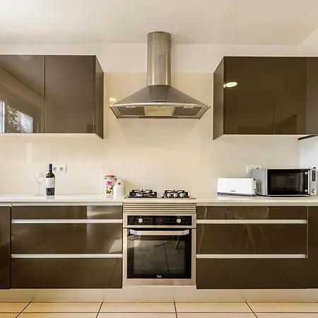 וילה New! Es Redo-spacious & Relax
